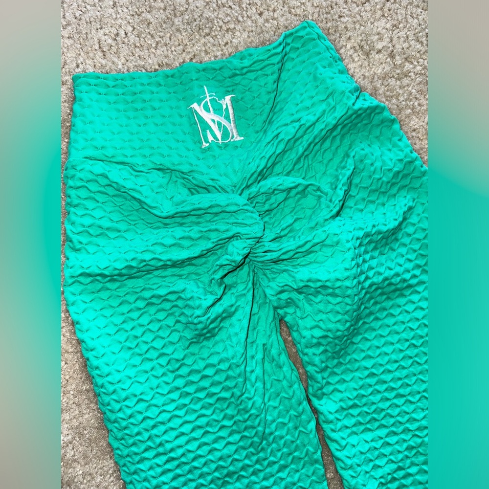 Snake Ribbed Leggings - Picture 2 of 2